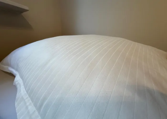 Self Check-in Free Parking Posen